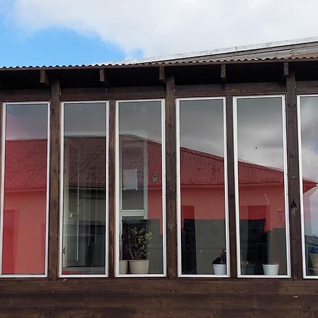The Red House Near The Sea Apartamento Njarthvik Quarto foto